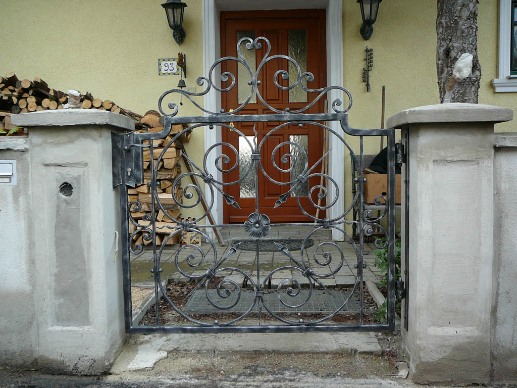 Kované brány, vrata, ploty