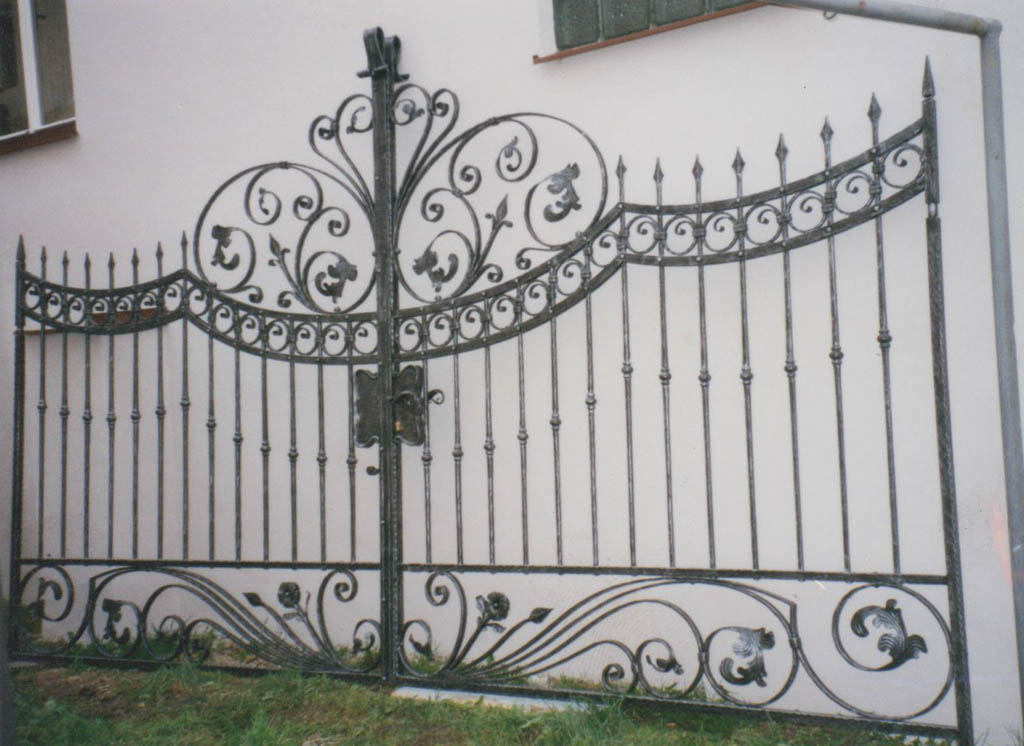 Kované brány, vrata, ploty